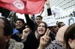 Tunisie: le président promet une "rupture totale", les manifestations se poursuivent