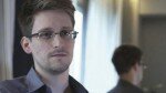 Le + de Francetv info : Edward Snowden débarque sur Twitter